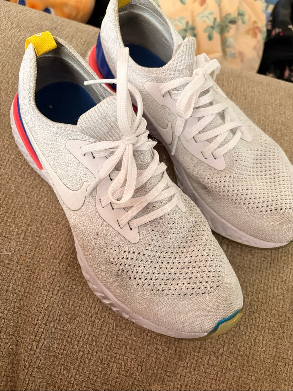 Nikes white size 8